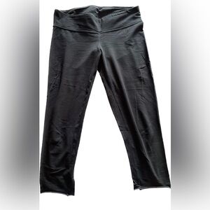 TNA Dark Charcoal Cropped Leggings